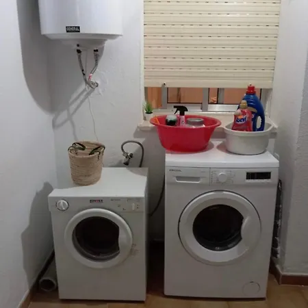 Guiris Apartment